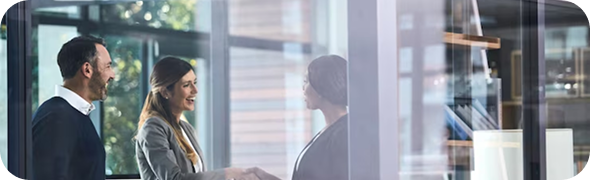 Menschen beim Finanztraining